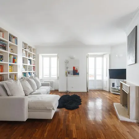 Baixa Chiado Luxury Bedrooms * ליסבון