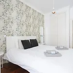 Baixa Chiado Luxury Bedrooms * Lissabon